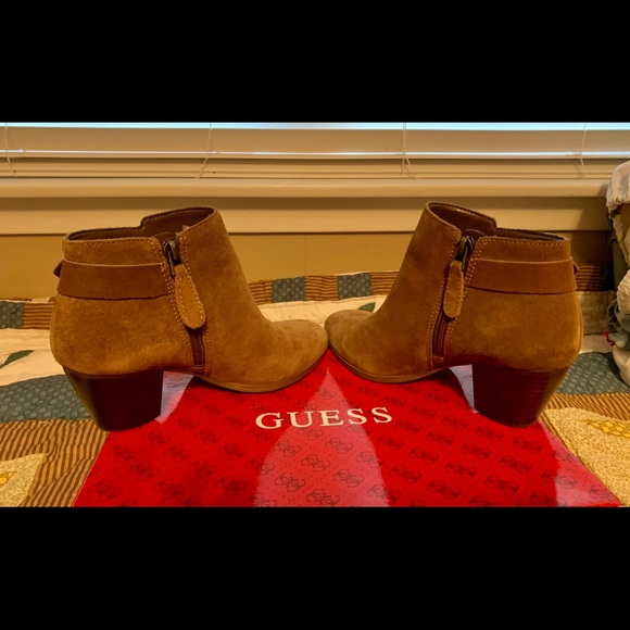 GUESS Tan ankle boots - Picture 5 of 7